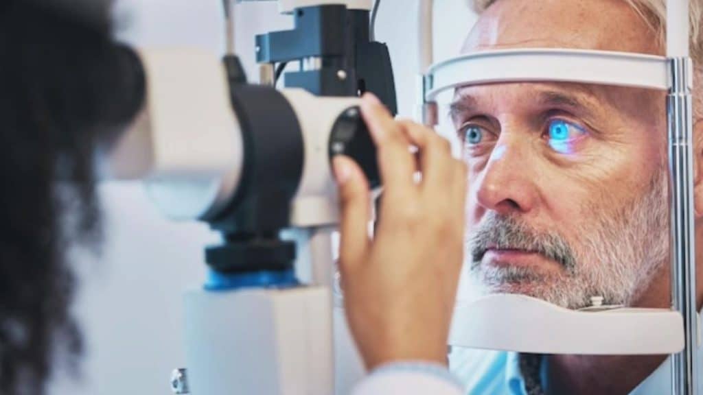 Seeing is Believing: Debunking Myths Surrounding Lasik Surgery